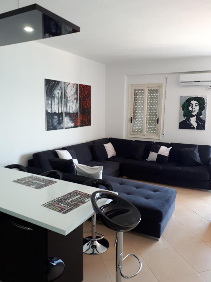 Asta Apartments Free Private Parking Vlore Luaran gambar