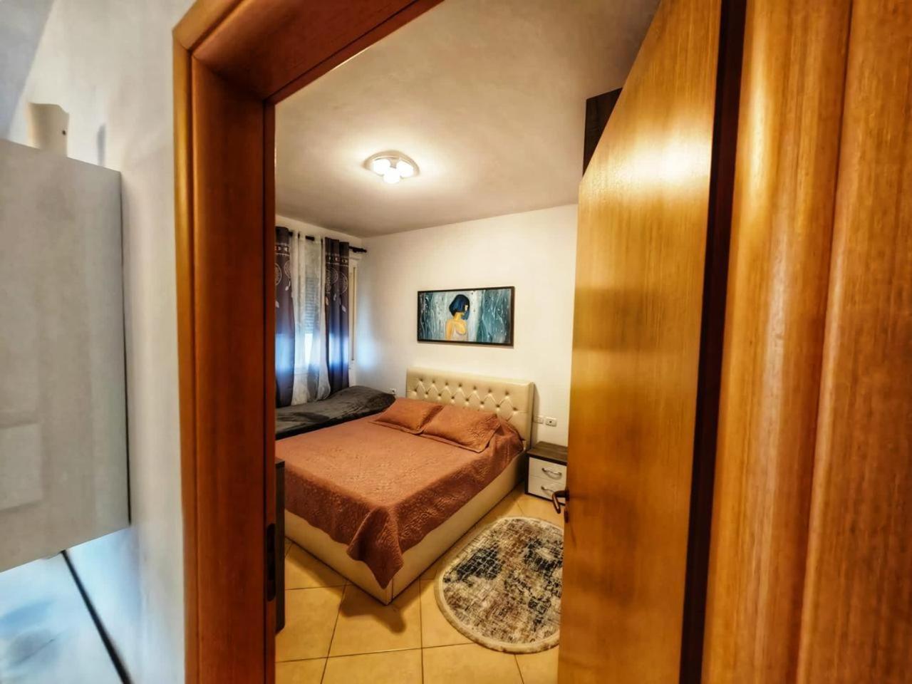 Asta Apartments Free Private Parking Vlore Luaran gambar